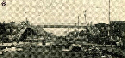 十三間道路工事歩道橋設置196706.jpg