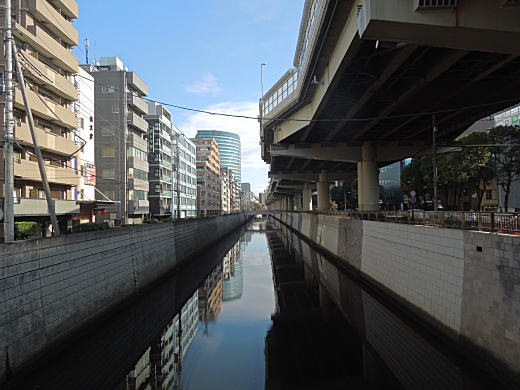 古川橋から石切橋.JPG