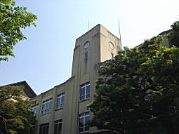武蔵大学3号館1923.JPG