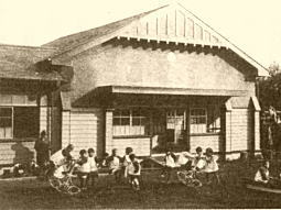 目白幼稚園1928築.jpg