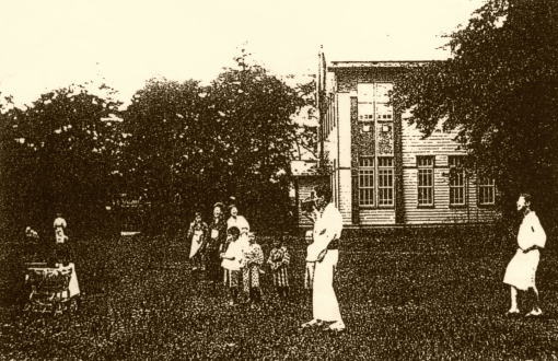 英語学校1912築.jpg