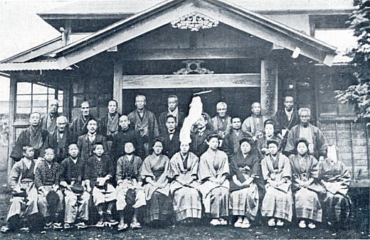 落合尋常高等小学校卒業写真1907.jpg