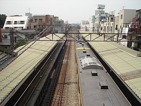 西武池袋線(椎名町駅).JPG